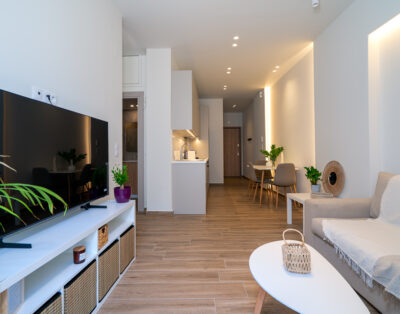 Home-Away-From-Home Patio Apartment